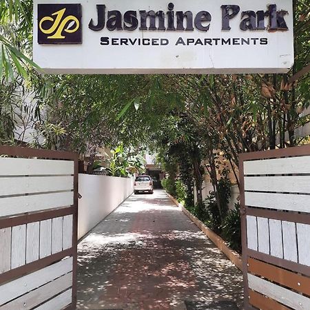 Jasmine Park Aparthotel Chennai Exterior photo