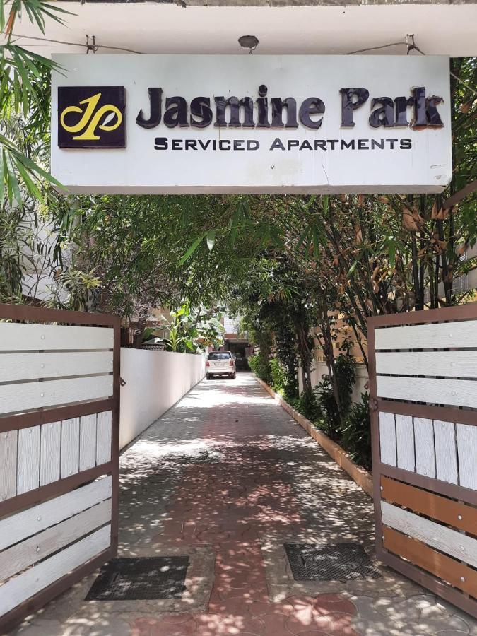 Jasmine Park Aparthotel Chennai Exterior photo